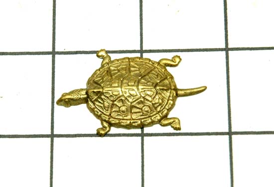 mi☆ MI2472 Embossed Brass Ornament - Medium Turtle