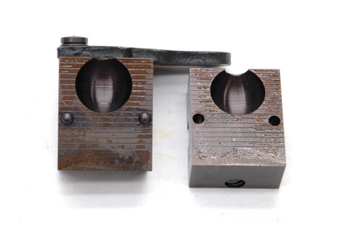 CA0904 Lyman Round Ball Mould - .735
