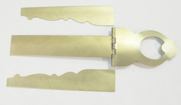 ZP5390 Patchbox - J. Metzer (Brass)